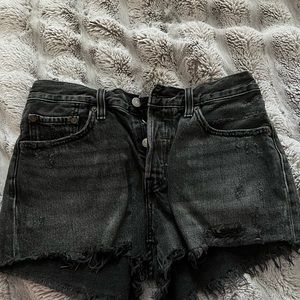 Levi Black shorts size 27